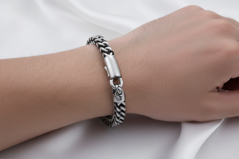 Franco Chain Bracelet on Wrist