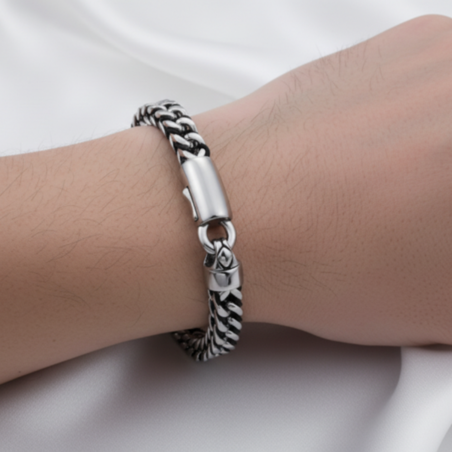 Franco Chain Bracelet on Wrist