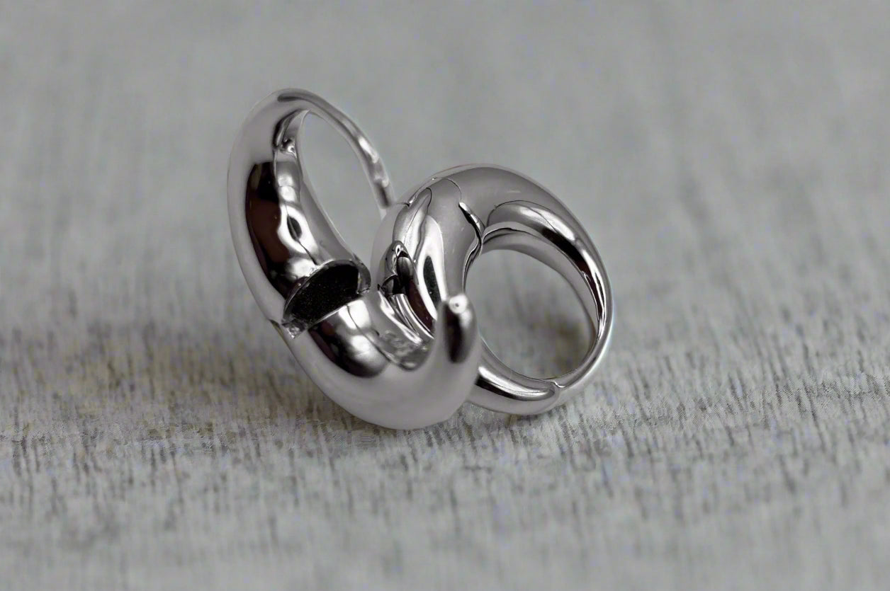 Single 925 Sterling Silver Round Hoop Earring - Minimalist Everyday Jewellery