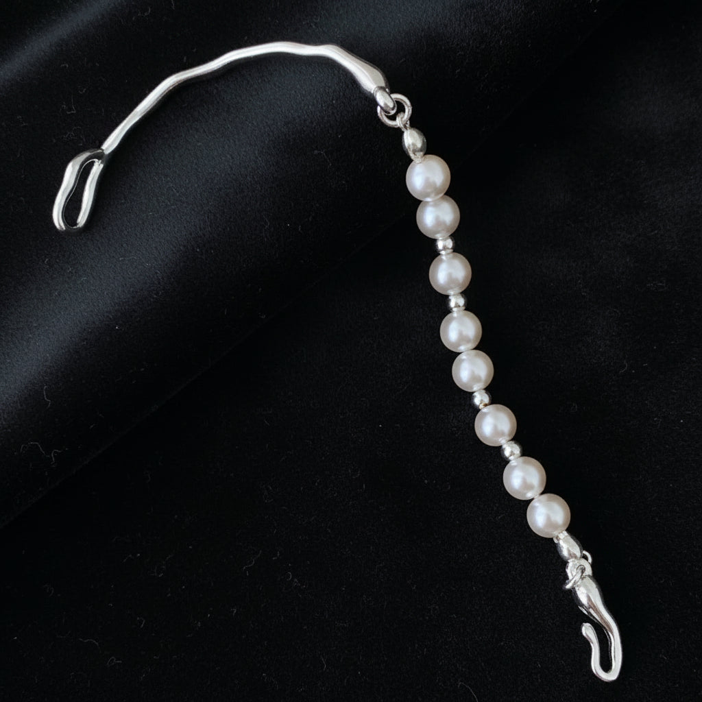 PEARL AND SILVER BANGLE BRACELET
