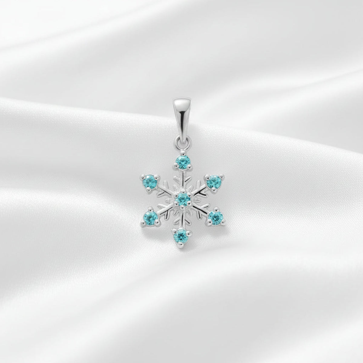 925 Sterling Silver Snowflake Pendant - Cubic Zirconia