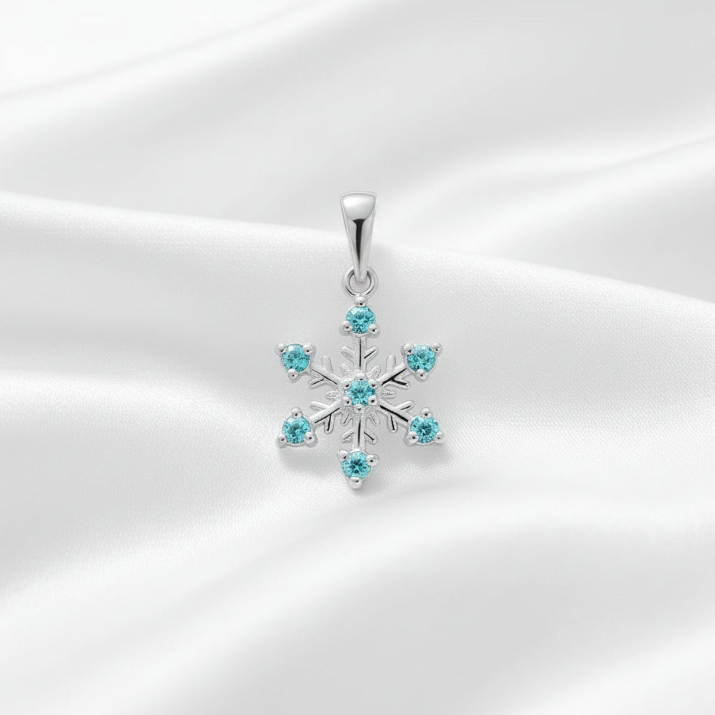 925 Sterling Silver Snowflake Pendant - Cubic Zirconia