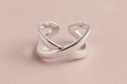 925 Sterling Silver Adjustable Crossover Ring - Jewel Radiance
