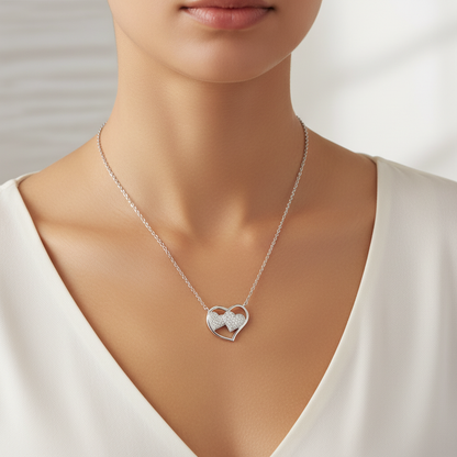 Model neckline